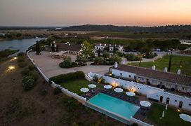 Herdade Do Sobroso Wine & Luxury Boutique Hotel