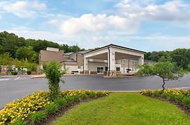 Holiday Inn Express Hurricane Mills Waverly, An Ihg Hotel