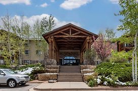 Comfort Suites Golden West On Evergreen Parkway