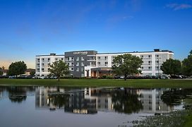 Courtyard By Marriott Evansville East