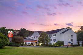 Best Western Plus Berkshire Hills Inn&Suites