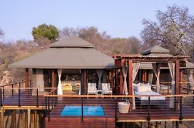 Simbavati Hilltop Lodge