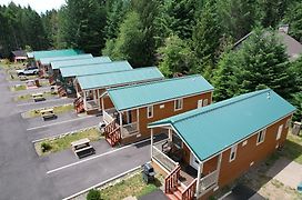 Packwood Lodge & Cabins