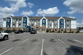 Microtel Inn & Suites By Wyndham Albertville