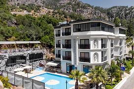 Amossia Elite Boutique Hotel