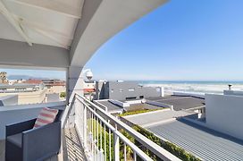 The Sandcastle Guesthouse - Melkbosstrand