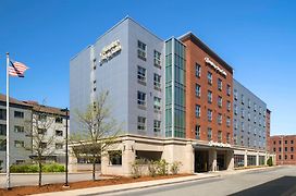 Hampton Inn & Suites-Worcester, Ma