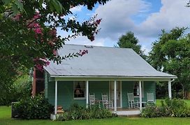 Graves Mountain Farm & Lodges