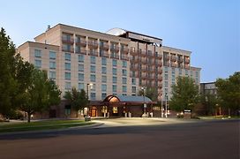 Courtyard By Marriott Denver Airport