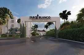 Faro Blanco Resort & Yacht Club Marathon, Curio By Hilton