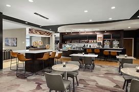 Courtyard By Marriott Omaha Bellevue At Beardmore Event Center