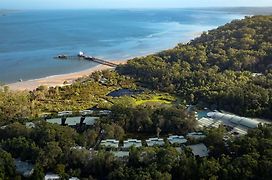 Kingfisher Bay Resort