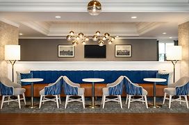 Hampton Inn By Hilton Boston/Cambridge