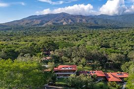 Hacienda Guachipelin Volcano Ranch Hotel & Hot Springs