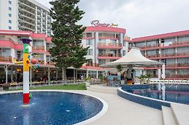 Flamingo Beach Hotel