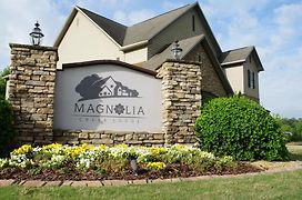 Magnolia Creek Lodge