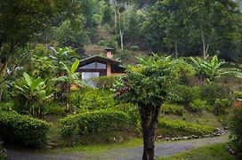 El Toucanet Lodge & Restaurante