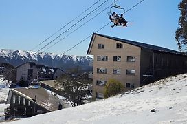 Alpine View Apartments