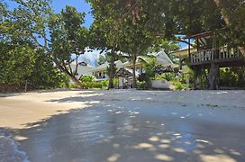 La Digue Luxury Beach & Spa