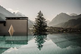 Al Plan, A Mountain Moving Hotel