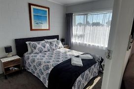 Fantastic Two Bedroom Unit