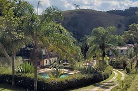 Recanto Dos Carvalhos - Pousada Camping