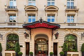 Hotel Le Royal Monceau Raffles Paris