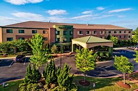 Courtyard By Marriott Memphis Southaven