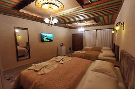 Falcon Cave Suites