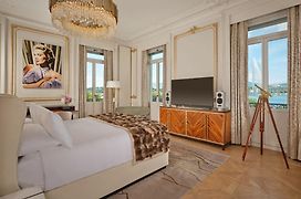 The Ritz-Carlton Hotel De La Paix, Geneva