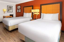 La Quinta Inn By Wyndham Pittsburgh Airport