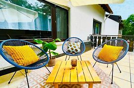 Casa Inn Parkview - Relax & Chill - Perfect For Business Travel, Weekend Trip, Family&Friends, Dogs Lover, Romance, Layover Or Longstay