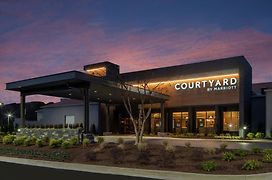 Courtyard By Marriott Nashville Airport