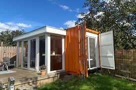 Containerwoning Op Schitterende Locatie