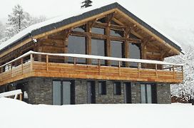 Chalet Des Grands Bois