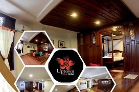 Uptown Eco Hotel