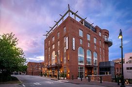 The Alida, Savannah, A Tribute Portfolio Hotel