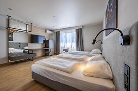 Hotel Cult Frankfurt City