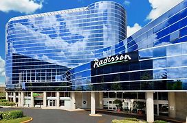 Radisson Hotel Vancouver Airport