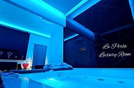 La Perla Luxury Room