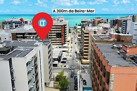 Quarto e sala com 2 Banheiros 250mt da Praia, Próximo aos principais cartões postais de Maceió