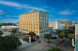 The LaSalle Hotel, Bryan College Station, a Tribute Portfolio Hotel