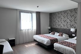 Brit Hotel Ploermel - Hotel de l'Hippodrome