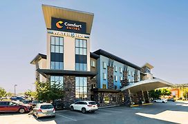 Comfort Suites