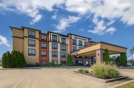 Best Western Plus Tupelo Inn & Suites