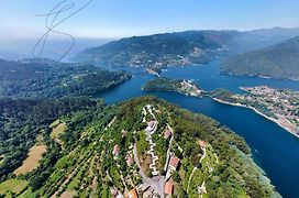 Casa de Casarelhos - T3 - Lareira com recuperador de calor para aquecimento - Vistas rio - Gerês