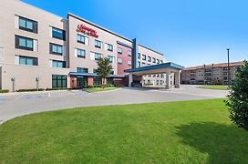 Hampton Inn & Suites Dallas - Farmers Branch