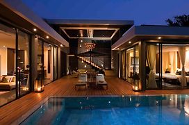 V Villas Hua Hin, Mgallery