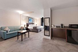 The Blu Hotel Blue Ash Cincinnati, Ascend Hotel Collection