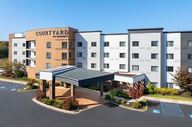 Courtyard By Marriott Auburn